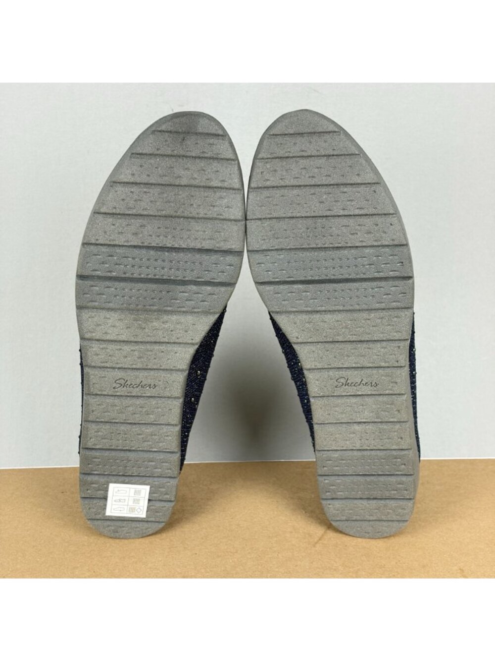 Skechers Cleo Sparkle Wedge Comfort Shoes Womens 9 Navy Blue Embellished - Picture 6 of 10